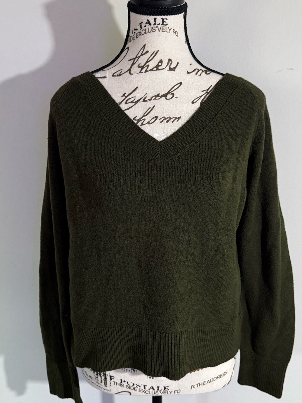 V-Neck Sweater in Dark Olive Green
